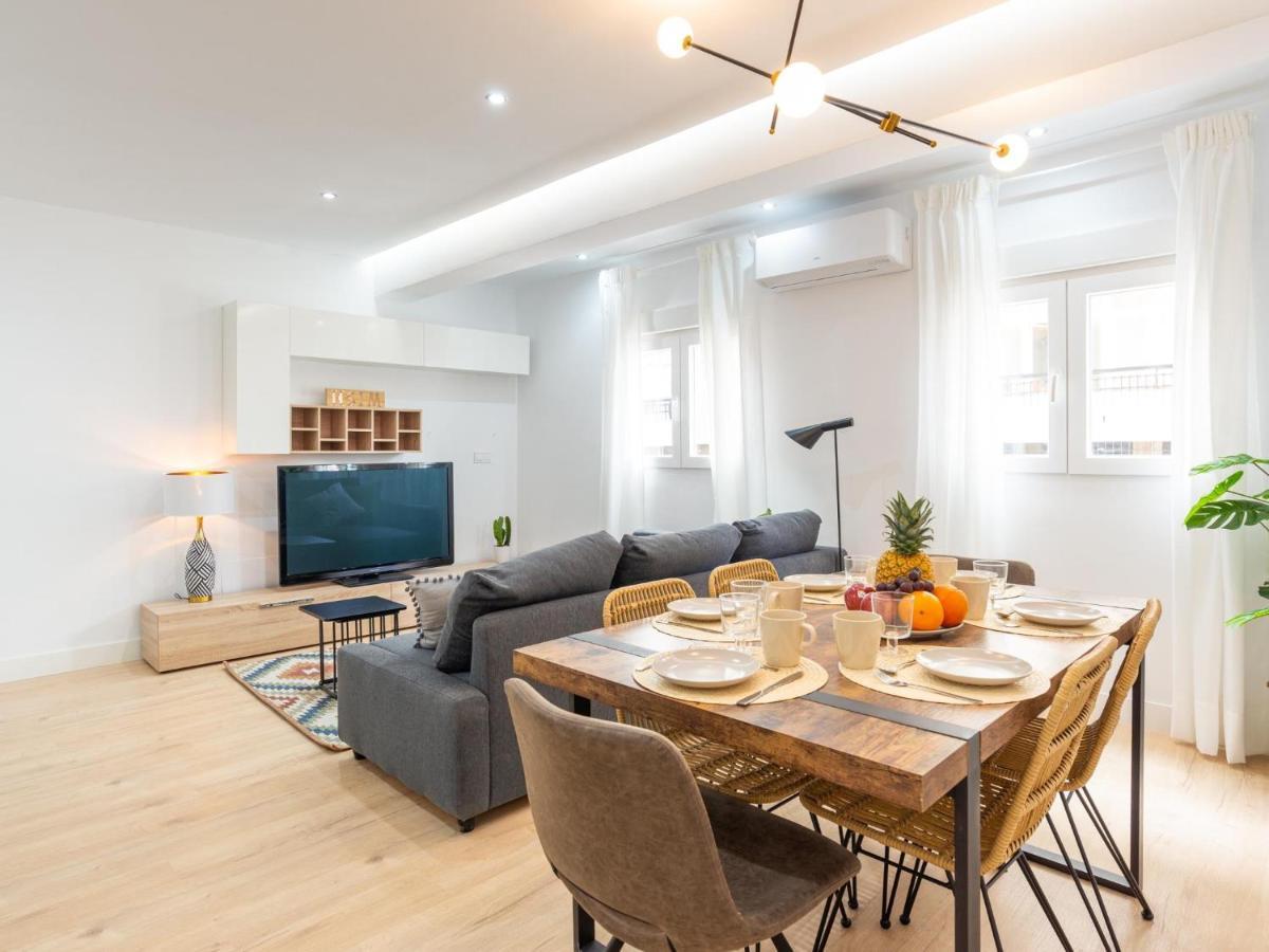 Gorgeous Renovated Apartment 2Br Ac Малага Екстер'єр фото