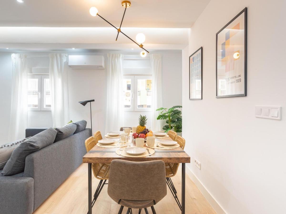 Gorgeous Renovated Apartment 2Br Ac Малага Екстер'єр фото